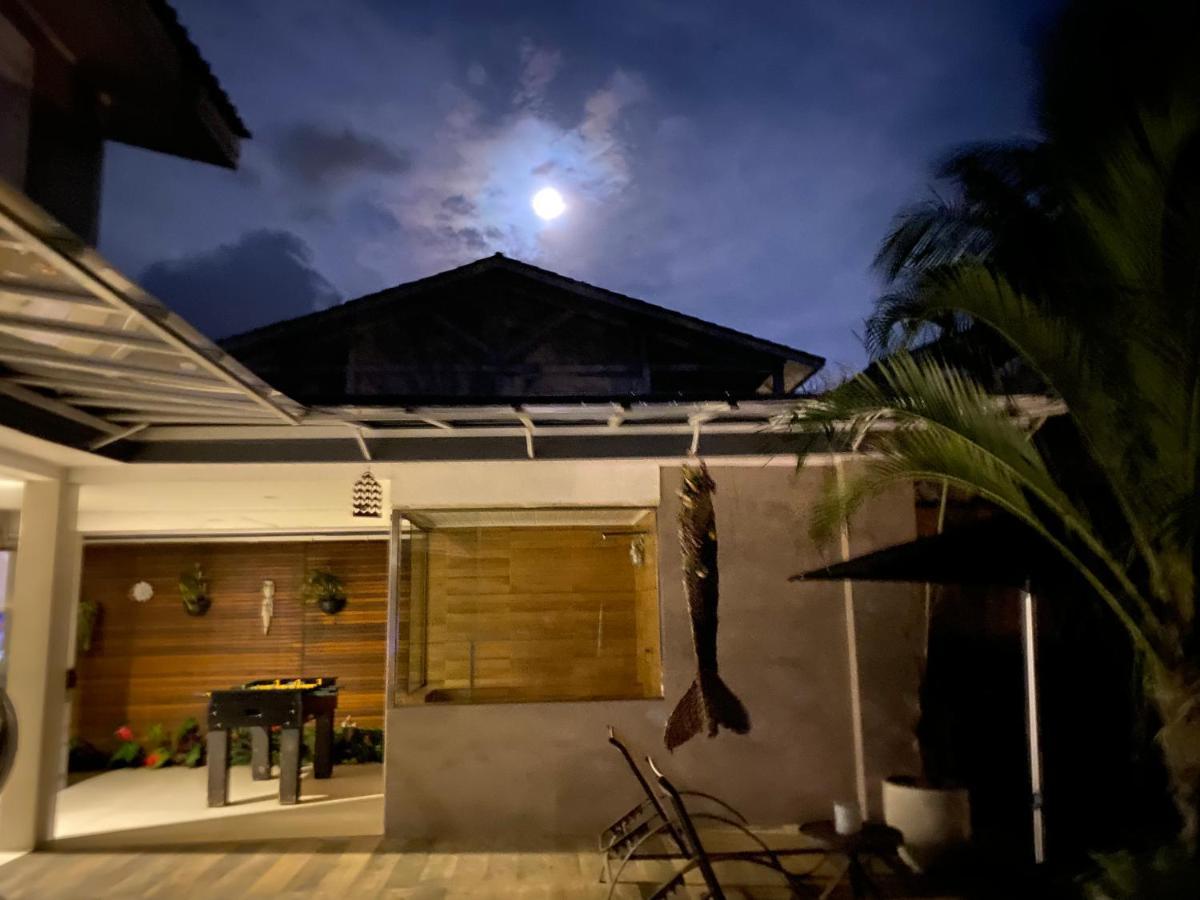 Waves Guest House Maresias Exterior photo